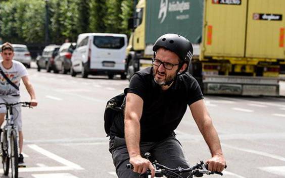 Belg fietst vaker naar het werk... bij goed weer en als de infrastructuur het niet laat afweten