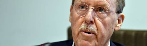 Waarom redde Bracke zichzelf niet uit het Telenet-moeras?