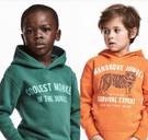 H&M onder vuur na foto van jongen in apentrui