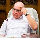 Roma kraken opnieuw huizen, politie staat machteloos: 