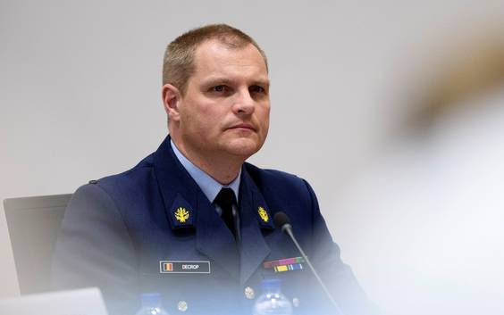 Frontale luchtgevechten tijdens hoorzitting over F-16's