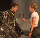 Waarom zijn de vrouwen van Tom Cruise altijd belachelijk veel jonger?