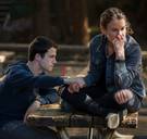 De soundtrack van '13 Reasons Why' wekt de indruk dat uitgemolken series enkel kinderachtiger worden