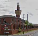 Jongen (14) voor moskee neergestoken in Birmingham, verdachte opgepakt