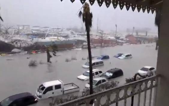 Verwoesting op Sint Maarten, orkaan Irma haalt windsnelheden tot 295 kilometer per uur