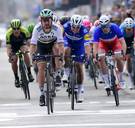 Sagan wint Gent-Wevelgem voor derde keer, Viviani tot tranen bewogen