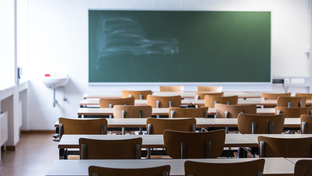 Gentse Uniformscholen Trekken Te Weinig Leerlingen Aan De Morgen