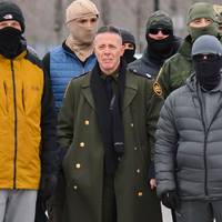 Na ophef over aanpak in Minneapolis: grenscommandant Greg Bovino naar de woestijn gestuurd, positie van minister Kristi Noem wankel