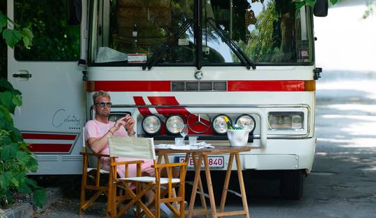 De gastheer en zijn gast waren op veel vlakken elkaars tegenpool: Ruben Van Gucht in ‘De Columbus’