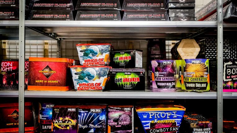 Vuurwerk Steeds Minder Welkom Bij Oud En Nieuw Het Parool