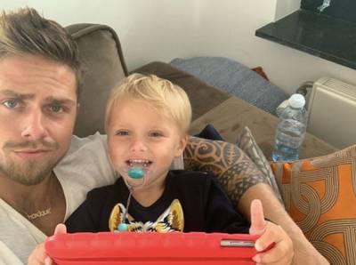 Emotionele André: Ik hoop dat mijn zoon beseft dat ik zoveel werk voor hem