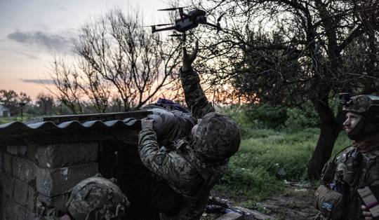 Heeft het Russische leger een antwoord op het tijdperk van de drone? ‘De tijd dat ze een gepantserde vuist aan het front vormden, is voorbij’