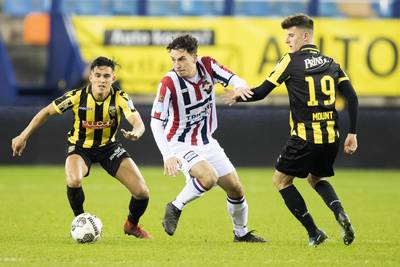 Linssen bezorgt Vitesse punt op valreep