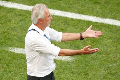 Van Marwijk wil het op het WK nog niet over PSV hebben