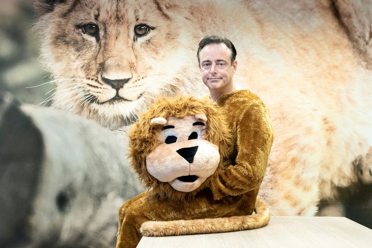 Bart De Wever over zijn vakantiejob: "Onze kinderen hebben ...