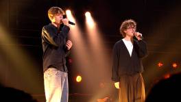 Moeilijk duel tussen toekomstige popsterren Max en Bas