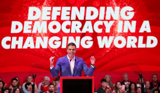 Hoe ruzie met Trump een politieke reddingsboei betekende voor de Spaanse premier Sánchez