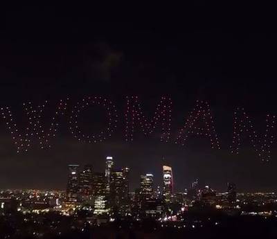 Wonderwoman lanceert trailer met 300 drones