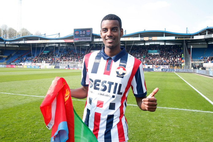 Isak with the Eritrea flag.