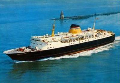 Ansichtkaart uit Nederland na 43 jaar bezorgd in Londen