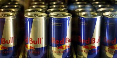 Dieven stelen voor bijna miljoen 
euro aan blikjes Red Bull