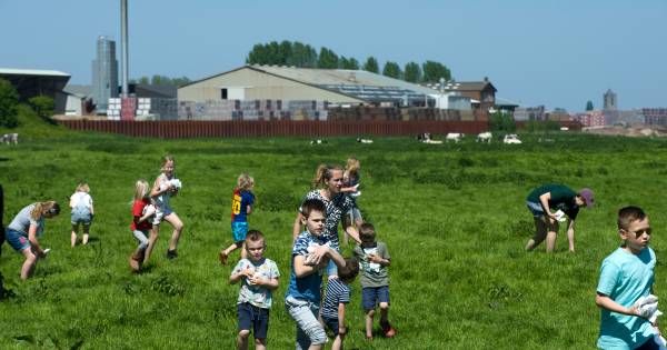 Brooddropping Tour de Waal in Zennewijnen