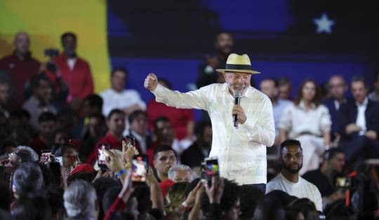 Vier jaar na de vorige krachtmeting is het weer Lula versus Bolsonaro: hoe Brazilië opnieuw hier kon belanden