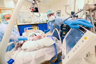 Ziekenhuizen kunnen niet-essentiële zorg weer opstarten, aantal voorbehouden COVID-bedden kan worden afgebouwd
