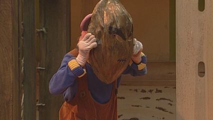 98. Het Nootmasker