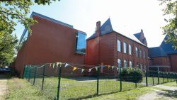 Islamitische school in Genk krijgt geen erkenning: Zuhal Demir roept ouders op om kinderen elders in te schrijven