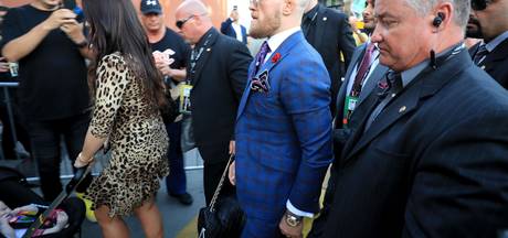 Mayweather en McGregor aangekomen bij stadion Las Vegas