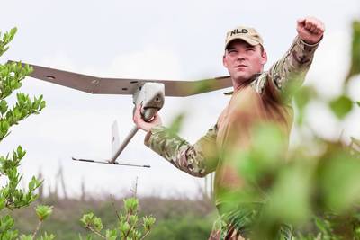 Drone betrapt smokkelaar met 12 kilo hennep in grensgebied, politie zet vaker onbemande vliegtuigjes