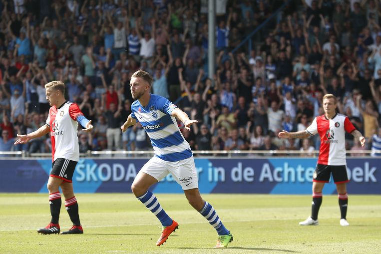 Promovendus De Graafschap Verrast Zwalkend Feyenoord 2 0 De Volkskrant