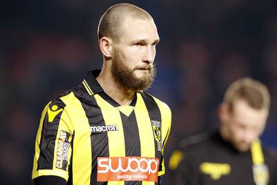 Vitesse wijst schikkingsvoorstel van vier wedstrijden voor Matavz af