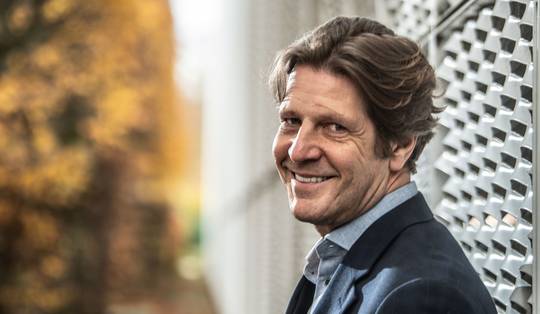 Günther Neefs na de hersentrombose: ‘Ik heb nog altijd grootse plannen. Ik wil opnieuw vooruit’