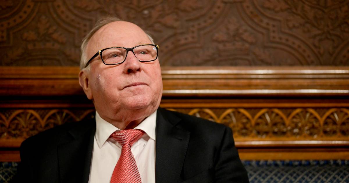 HSV-icoon Seeler weer in het ziekenhuis | Sport | gelderlander.nl - De Gelderlander