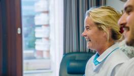 "Is hij nog vrijgezel?": Elodie Gabias neemt geen blad voor de mond ...