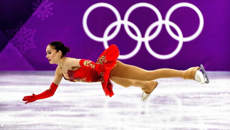 15 Jarige Zagitova Wint Eerste Russische Goud Met Kunstrijden Maar Mag Haar Afkomst Niet Tonen De Volkskrant