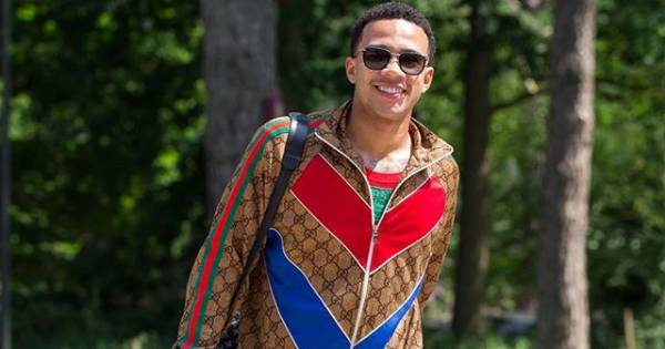 Depay laat Gucci-outfit zien en Jesse Klaver gaat een dagje naar het strand