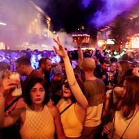 ‘Als mensen geen bassen voelen, dansen ze niet’: hoe ze in Gent het geluid van de feesten proberen te beheersen