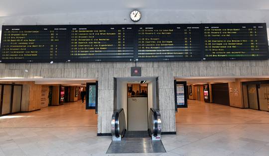 Stakers verleggen aandacht naar openbare diensten