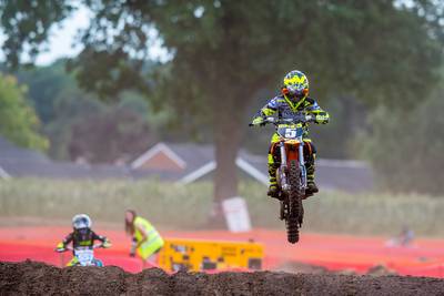 In de voetsporen van Jeffrey Herlings tijdens Zomerevenement Bentelo