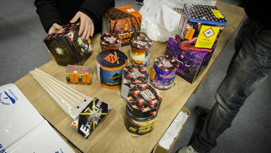 Nederlanders Slaan Massaal Goedkoop Duits Vuurwerk In Binnenland Ad Nl