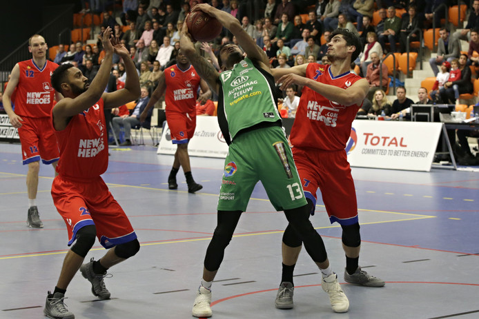 Actiemoment tijdens Rotterdam - New Heroes Den Bosch.