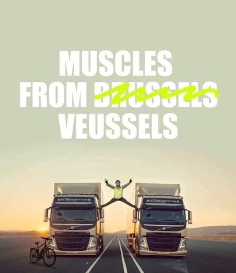 Facebookpagina Maxime's Journey laat zich inspireren door de adembenemende vrachtwagenreclame met Jean-Claude Van Damme, bijgenaamd Muscles from Brussels.