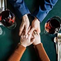 ‘Ik dacht: hoe krijg ik je terug? Je hoort bij mij, zie je dat niet?’: Joline werd na 22 jaar huwelijk verliefd op een vrouw