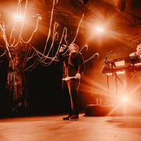 Kae Tempest in het OLT: Een concert dat recht uit het hart kwam, en recht op het hart mikte ★★★★☆