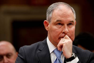 Milieu-baas VS neemt ontslag na schandalen