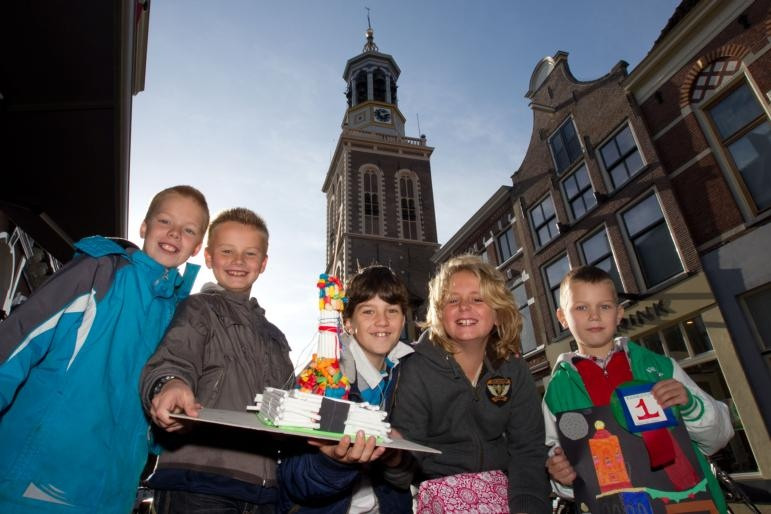 Toren van maïs en kurk wint eerste prijs | Foto | destentor.nl