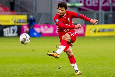 Ayoub vindt grasmat Utrecht helemaal niks: 'Het is 'n zandbak'